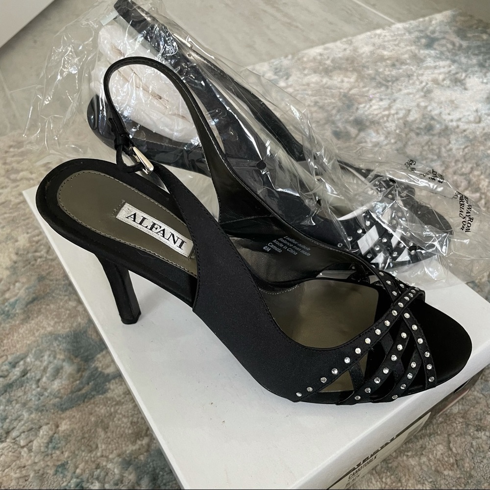 NEW Alfani Black Rhinestones Heels